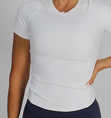 Top Features to Look for in a Women’s Running Top: Freedom Active Wear - Freedom Activewear